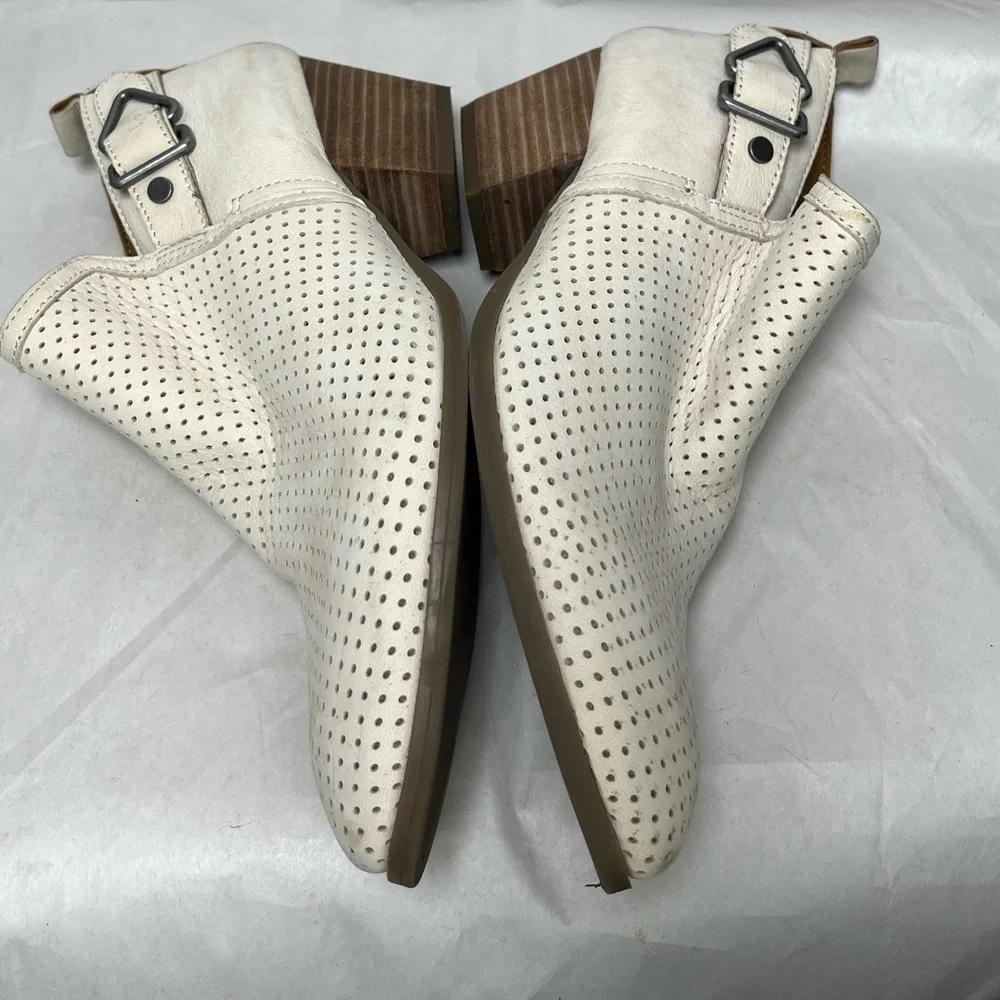 Franco Sarto Garfield Perforated Western Leather Bootie Sz 8.5